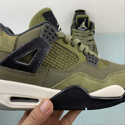 Air Jordan 4